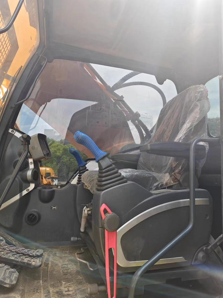 HYUNDAI R385LC-9T - Pásové rýpadlo: obrázok 4 HYUNDAI R385LC-9T - Pásové rýpadlo: obrázok 4