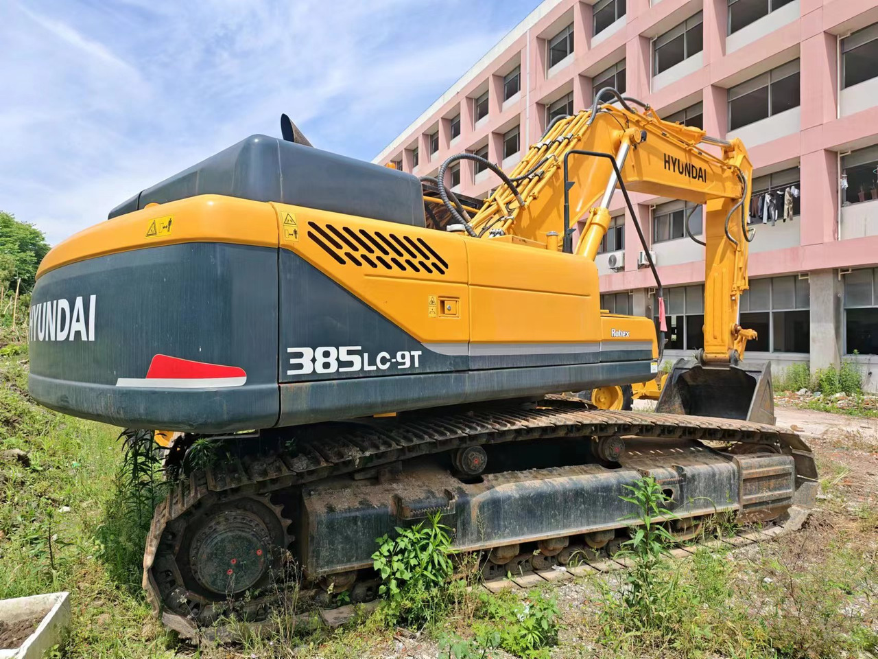 HYUNDAI R385LC-9T - Pásové rýpadlo: obrázok 2 HYUNDAI R385LC-9T - Pásové rýpadlo: obrázok 2