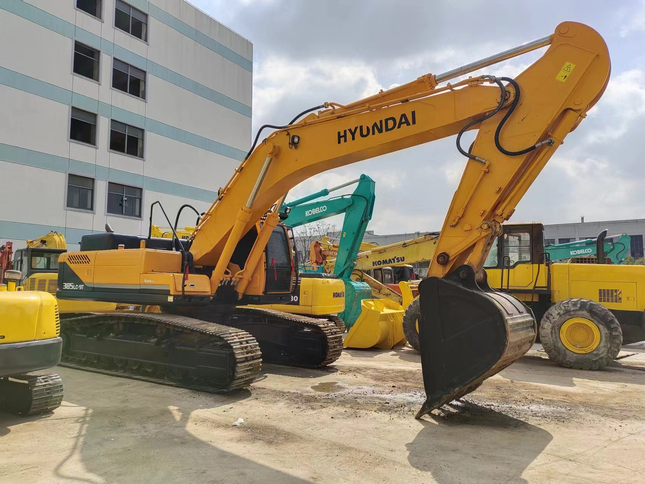 Hyundai R385LC-9T - Pásové rýpadlo: obrázok 1 Hyundai R385LC-9T - Pásové rýpadlo: obrázok 1