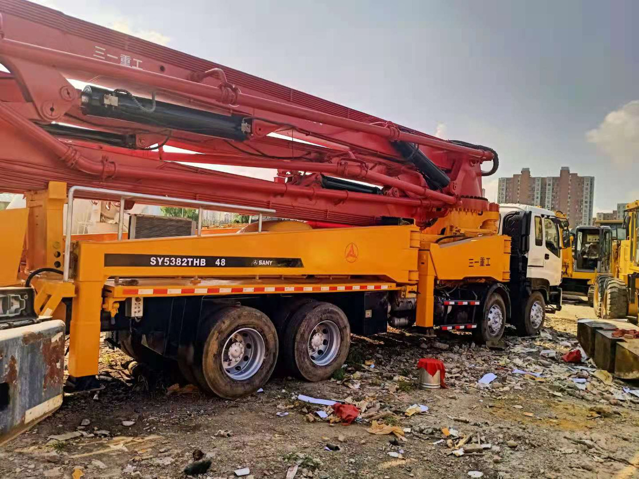 ISUZU 48M - Autočerpadlo: obrázok 3 ISUZU 48M - Autočerpadlo: obrázok 3