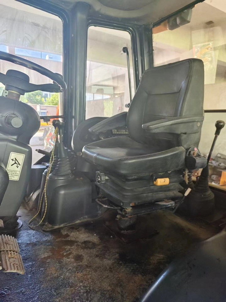 JCB 3CX - Rýpadlo-nakladač: obrázok 4 JCB 3CX - Rýpadlo-nakladač: obrázok 4