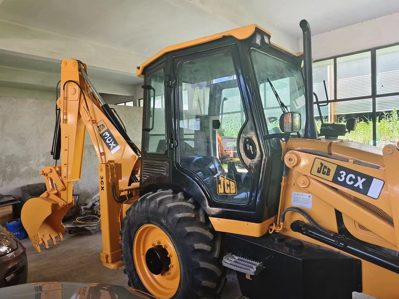 JCB 3CX - Rýpadlo-nakladač: obrázok 3 JCB 3CX - Rýpadlo-nakladač: obrázok 3