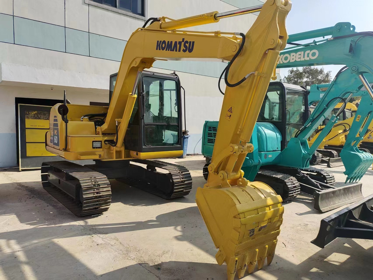 KOBELCO PC60 PC60-8 - Mini rýpadlo: obrázok 1 KOBELCO PC60 PC60-8 - Mini rýpadlo: obrázok 1