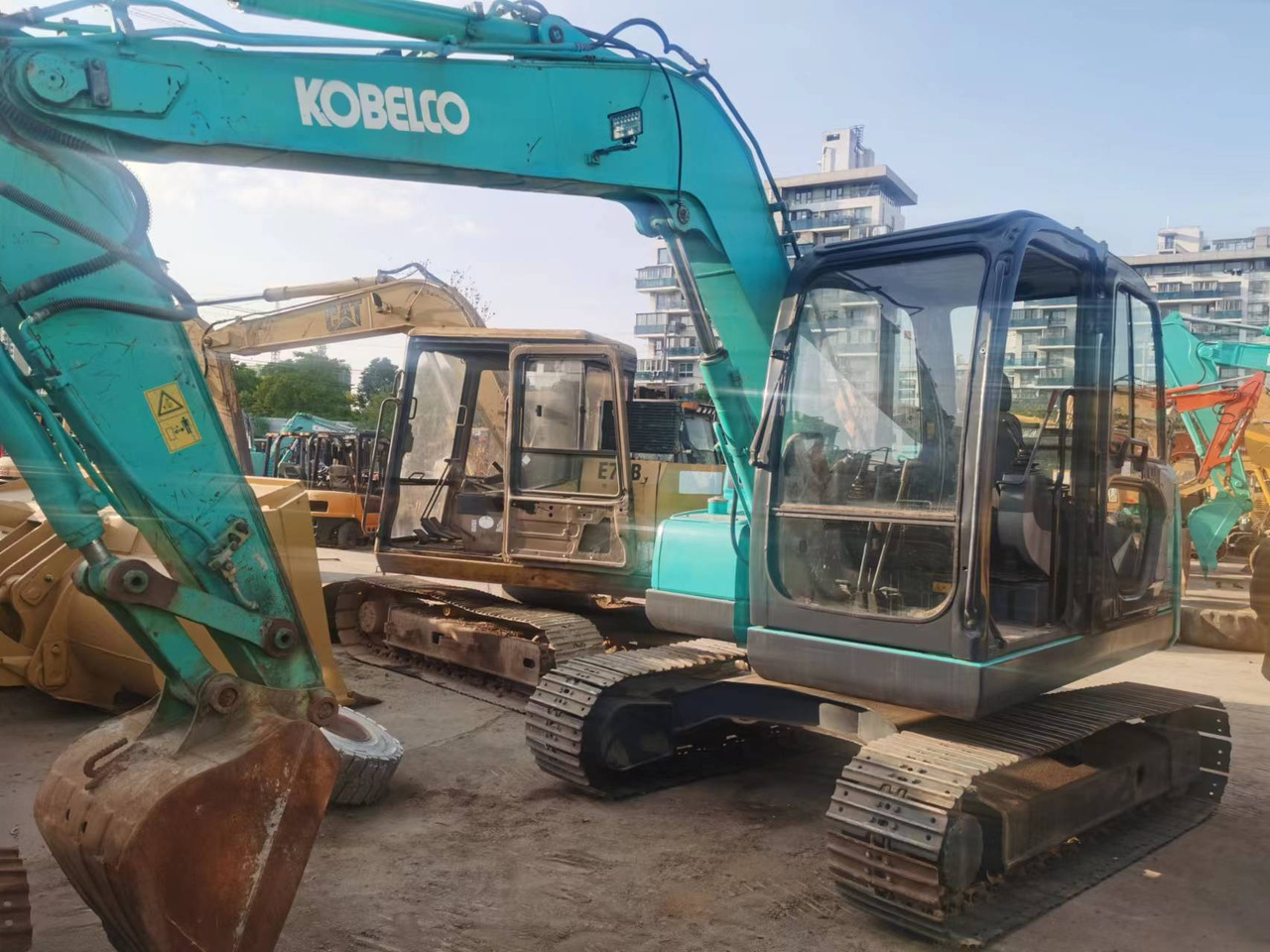 KOBELCO SK75 - Mini rýpadlo: obrázok 1 KOBELCO SK75 - Mini rýpadlo: obrázok 1