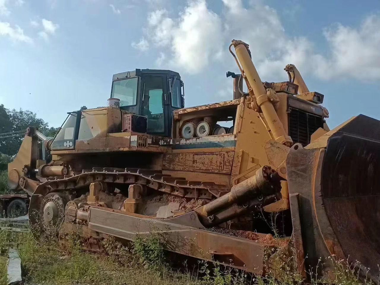 KOMATSU D475 - Buldozér: obrázok 1 KOMATSU D475 - Buldozér: obrázok 1