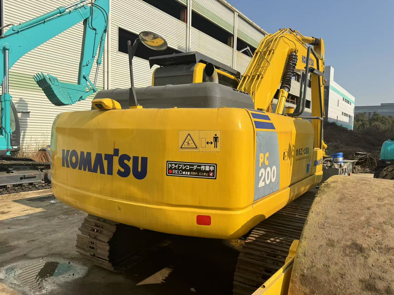 KOMATSU PC200-8 - Pásové rýpadlo: obrázok 3 KOMATSU PC200-8 - Pásové rýpadlo: obrázok 3