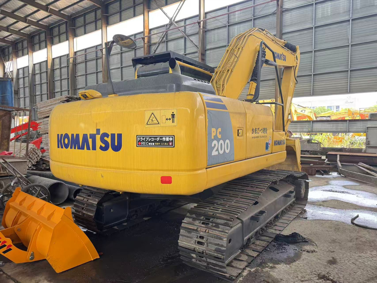 KOMATSU PC200-8 - Pásové rýpadlo: obrázok 2 KOMATSU PC200-8 - Pásové rýpadlo: obrázok 2