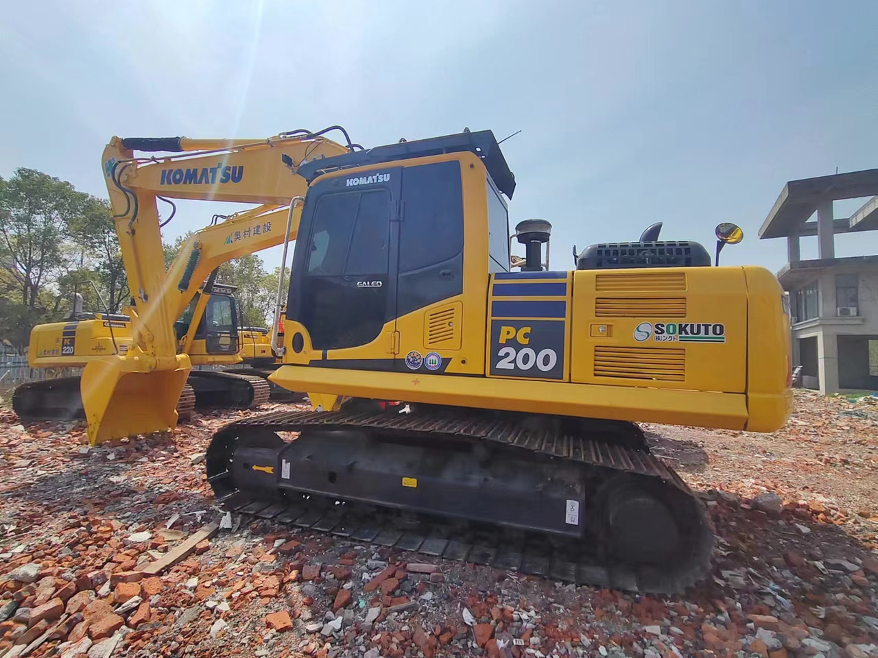 KOMATSU PC200-8N1 - Pásové rýpadlo: obrázok 1 KOMATSU PC200-8N1 - Pásové rýpadlo: obrázok 1