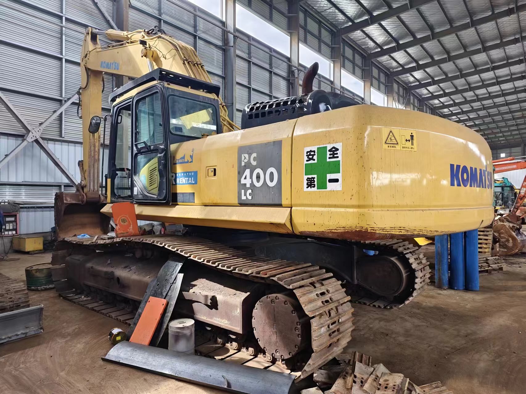 KOMATSU PC400-7 - Pásové rýpadlo: obrázok 3 KOMATSU PC400-7 - Pásové rýpadlo: obrázok 3