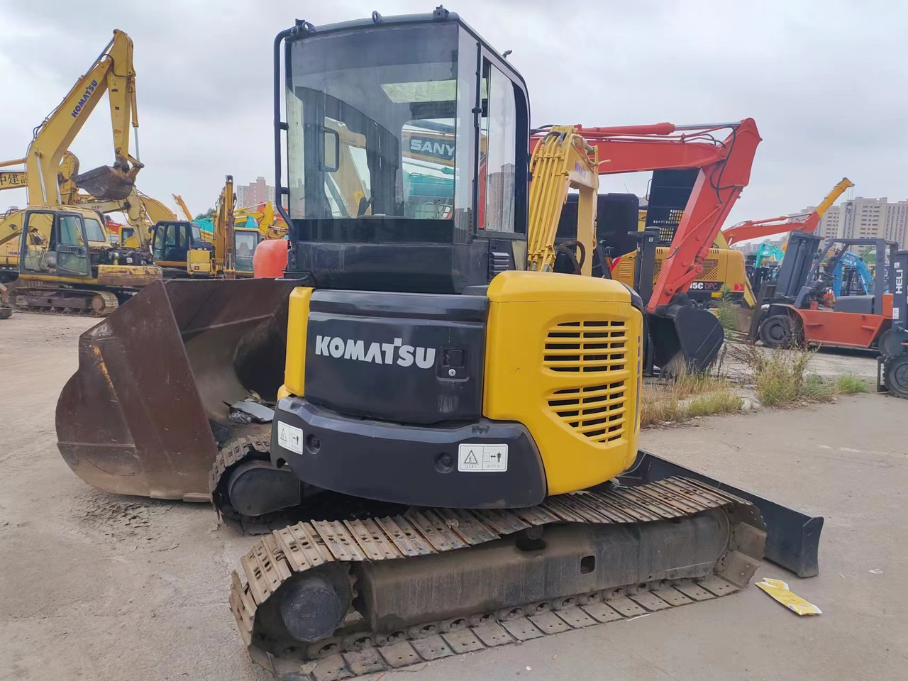 KOMATSU PC40MR - Mini rýpadlo: obrázok 2 KOMATSU PC40MR - Mini rýpadlo: obrázok 2