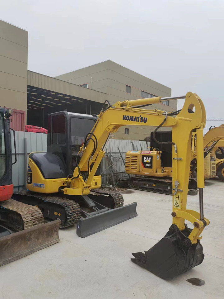 KOMATSU PC40MR - Mini rýpadlo: obrázok 1 KOMATSU PC40MR - Mini rýpadlo: obrázok 1