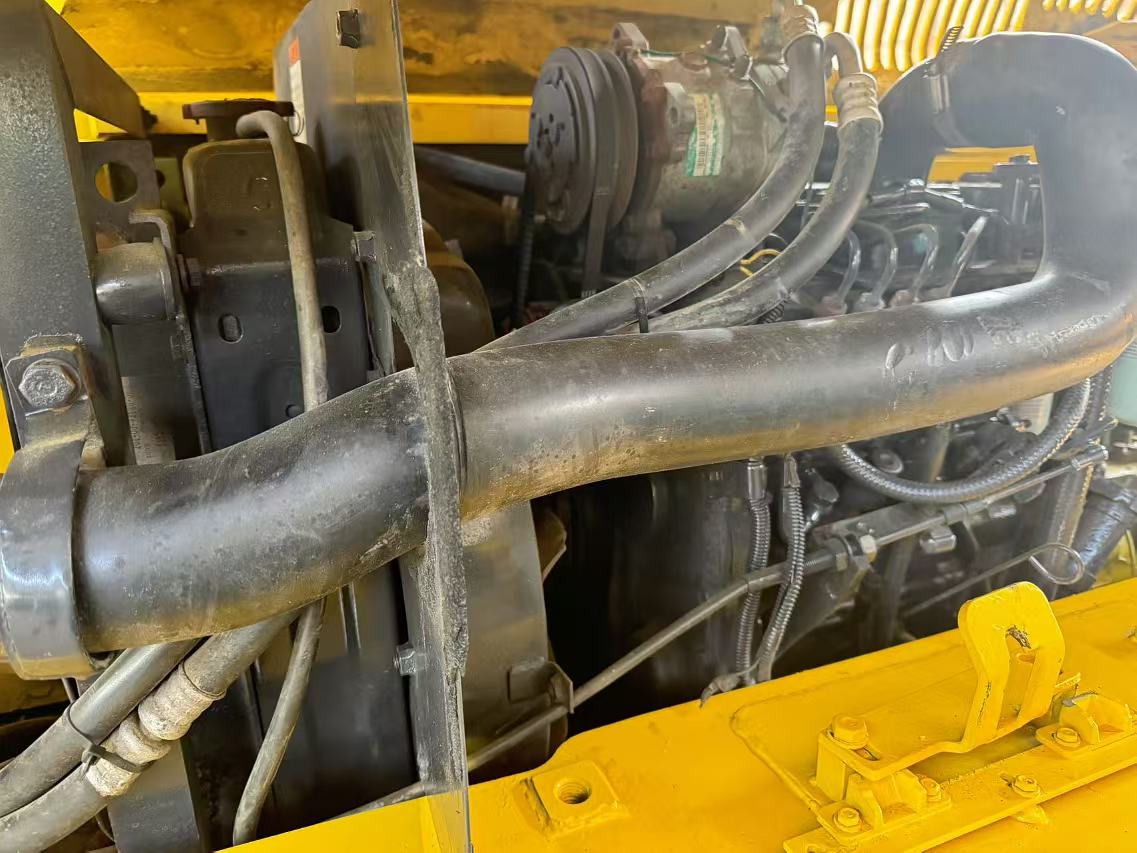 KOMATSU PC60-7 - Mini rýpadlo: obrázok 4 KOMATSU PC60-7 - Mini rýpadlo: obrázok 4