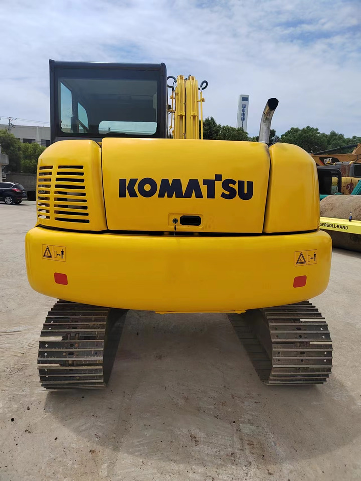 KOMATSU PC70-8 - Pásové rýpadlo: obrázok 3 KOMATSU PC70-8 - Pásové rýpadlo: obrázok 3