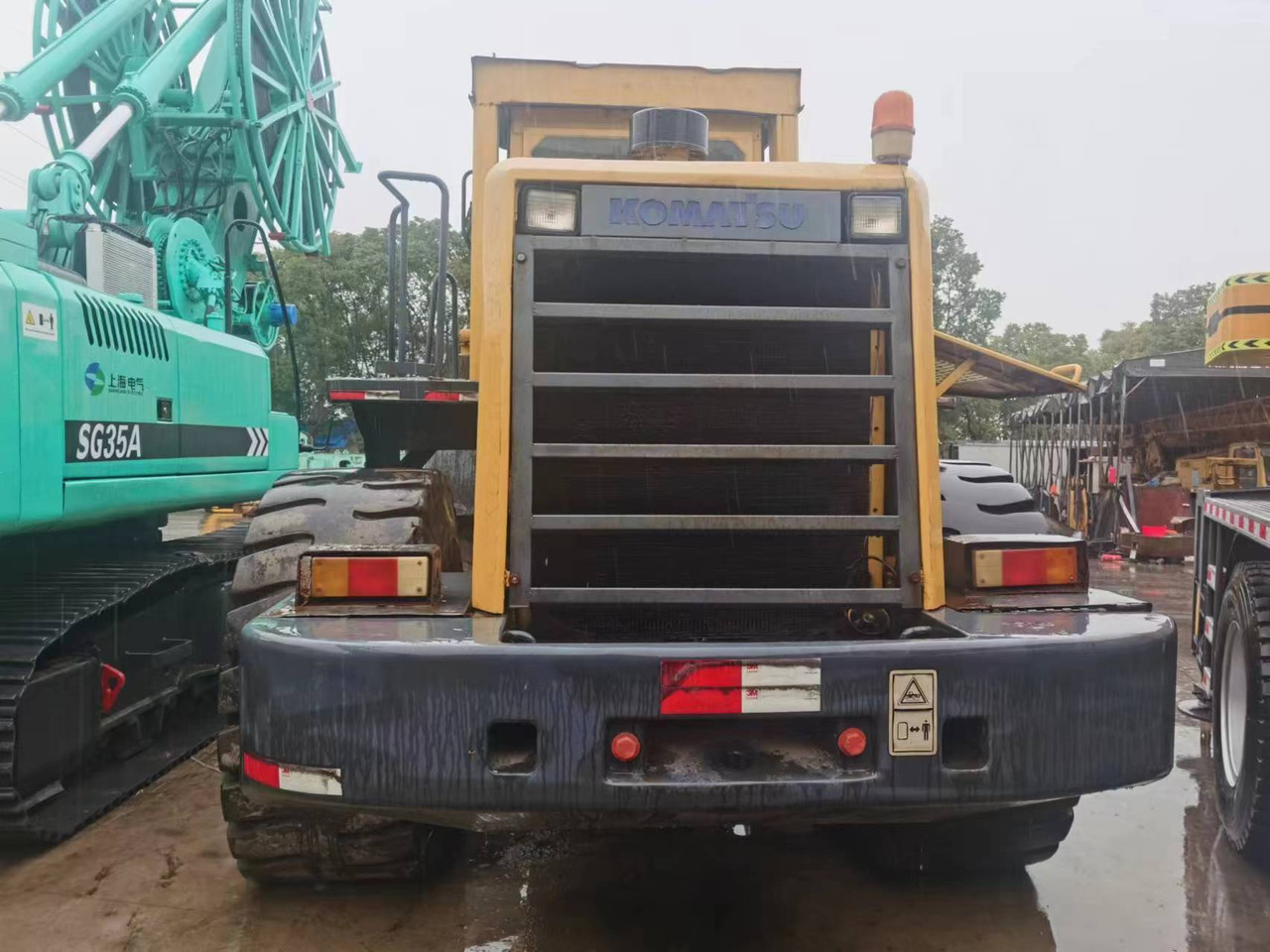 KOMATSU WA470 - Kolesový nakladač: obrázok 5 KOMATSU WA470 - Kolesový nakladač: obrázok 5