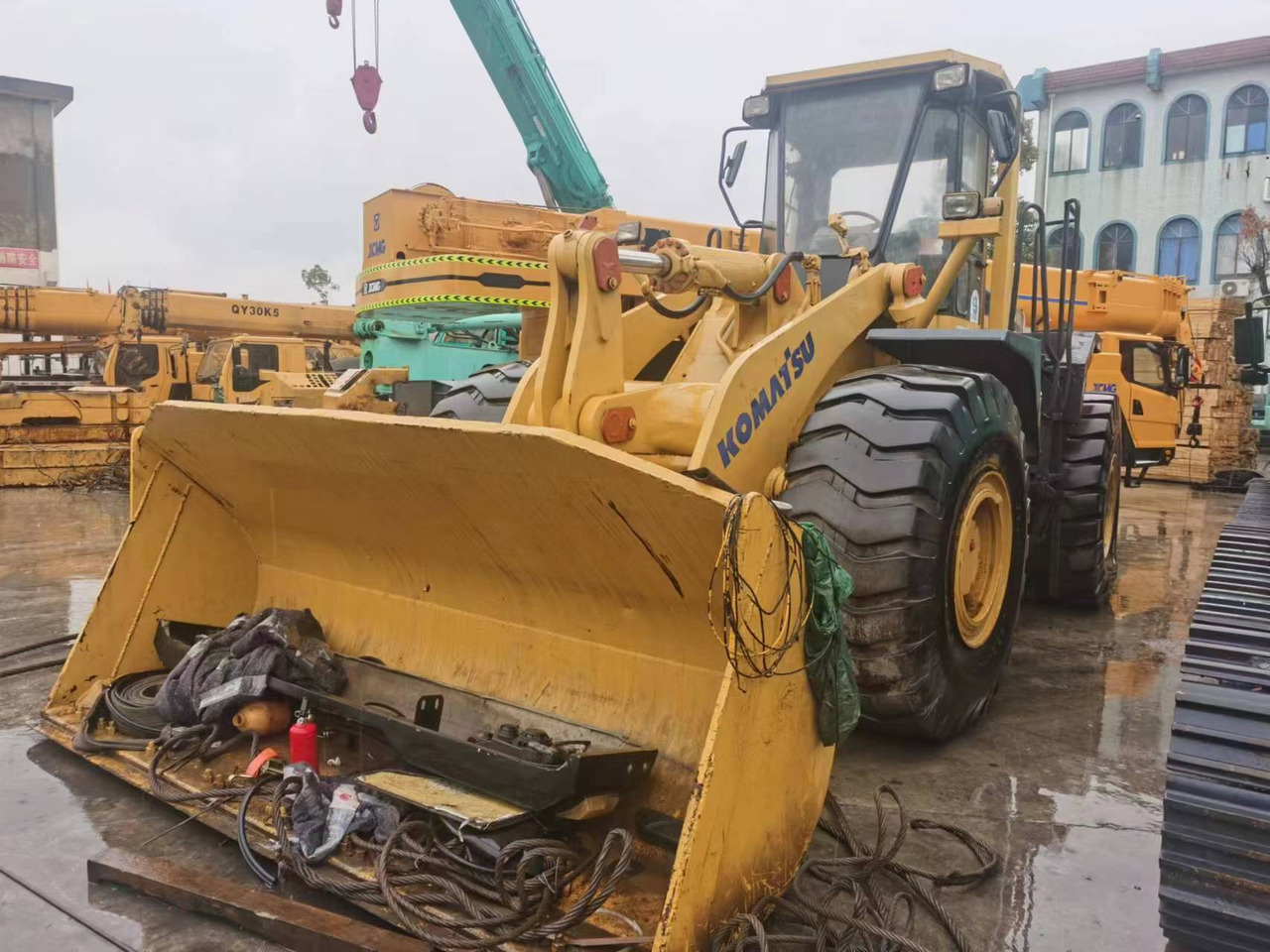 KOMATSU WA470 - Kolesový nakladač: obrázok 1 KOMATSU WA470 - Kolesový nakladač: obrázok 1
