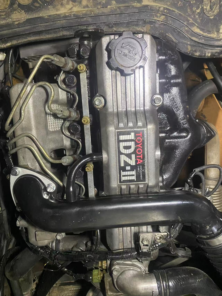 TOYOTA FD30 - Dieselový vysokozdvižný vozík: obrázok 4 TOYOTA FD30 - Dieselový vysokozdvižný vozík: obrázok 4