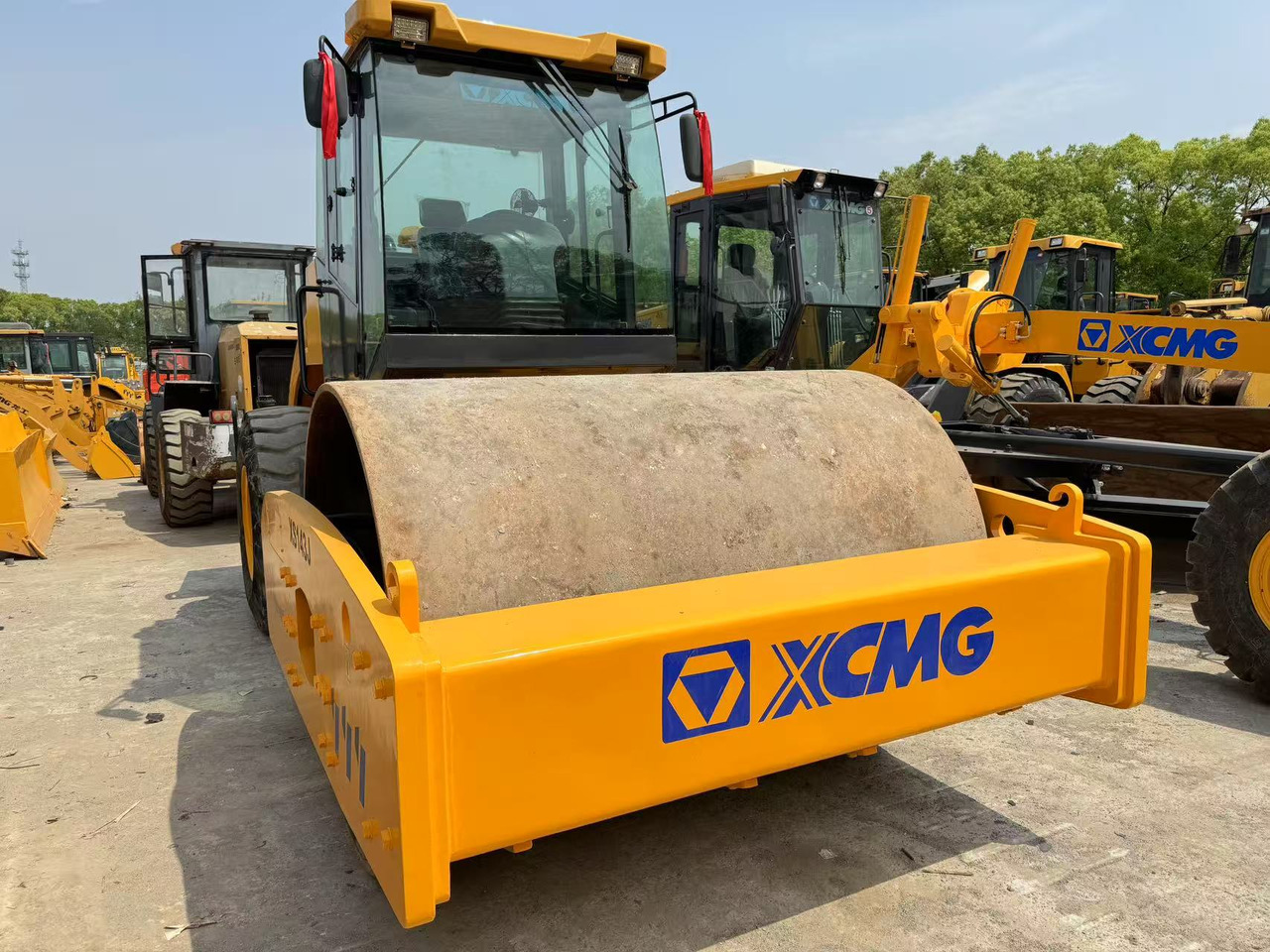 XCMG XS143J - Cestný valec: obrázok 2 XCMG XS143J - Cestný valec: obrázok 2