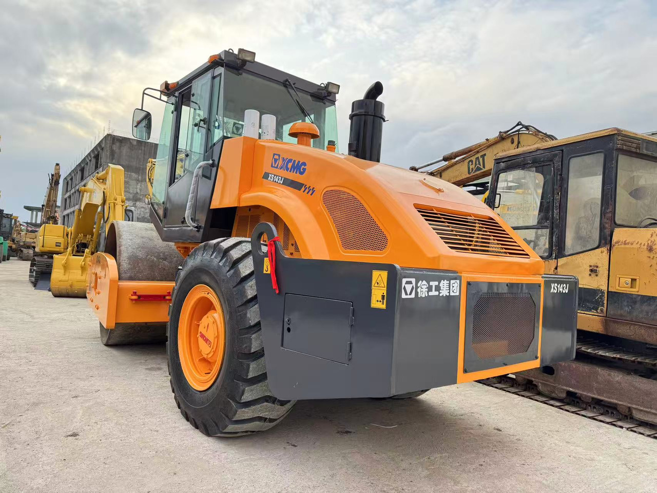 XCMG XS143J - Cestný valec: obrázok 2 XCMG XS143J - Cestný valec: obrázok 2