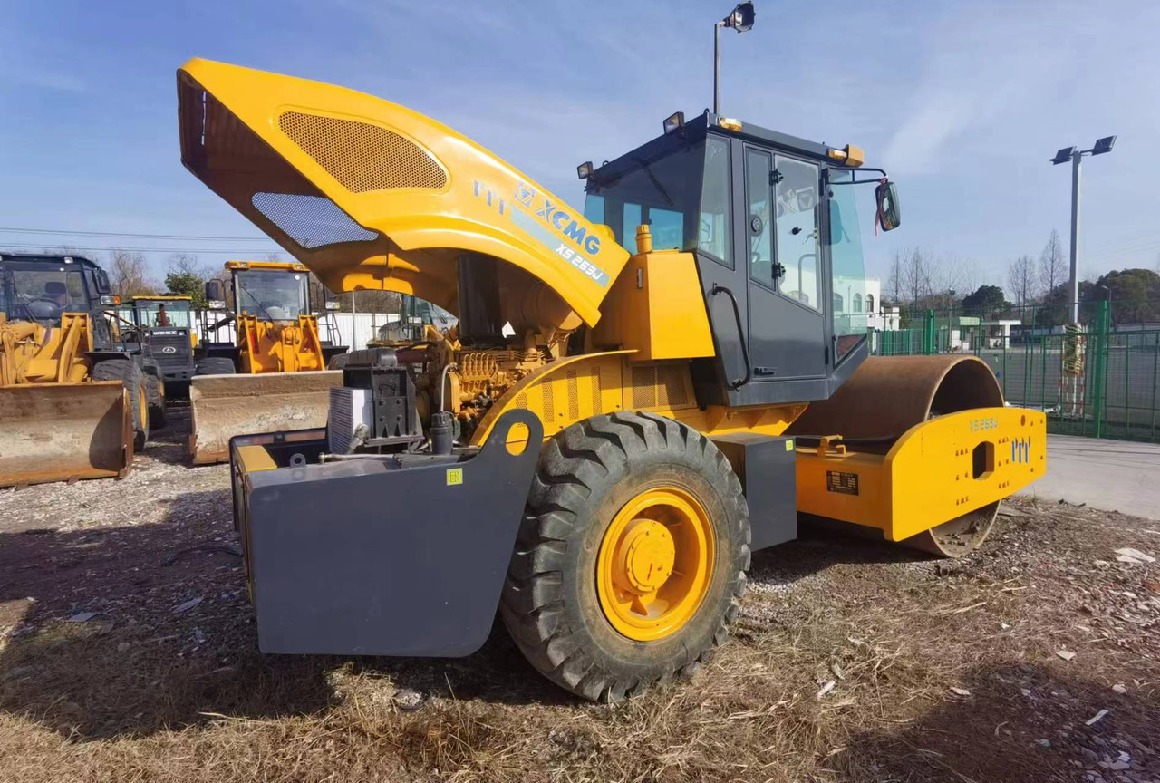 XCMG XS263J - Kompaktor: obrázok 3 XCMG XS263J - Kompaktor: obrázok 3