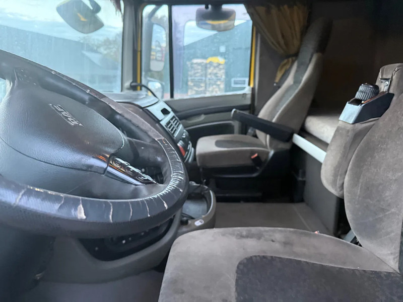 Ťahač DAF XF 105.460 Tractor unit: obrázok 10 Ťahač DAF XF 105.460 Tractor unit: obrázok 10