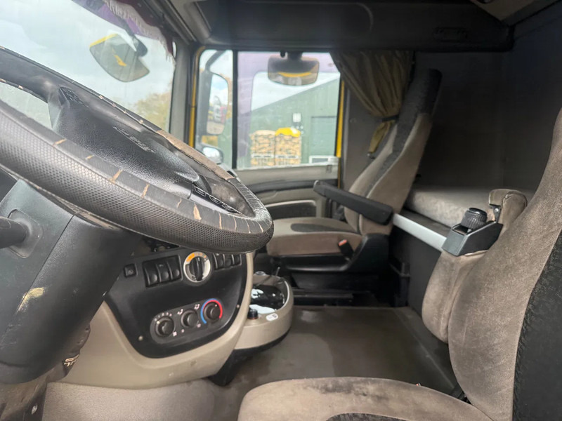 Ťahač DAF XF 105.460 Tractor unit: obrázok 18 Ťahač DAF XF 105.460 Tractor unit: obrázok 18