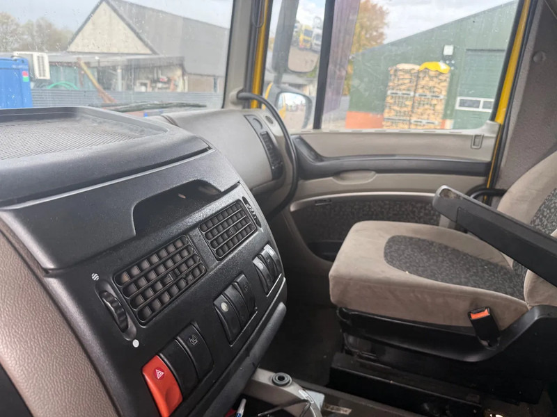 Ťahač DAF XF 105.460 Tractor unit: obrázok 17 Ťahač DAF XF 105.460 Tractor unit: obrázok 17