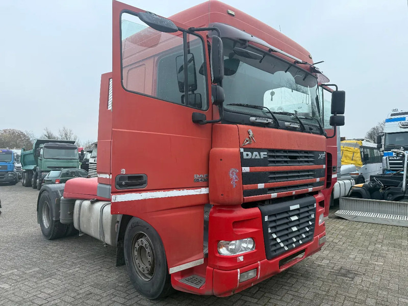 DAF XF 95.430 Tractor Unit - Ťahač: obrázok 1 DAF XF 95.430 Tractor Unit - Ťahač: obrázok 1