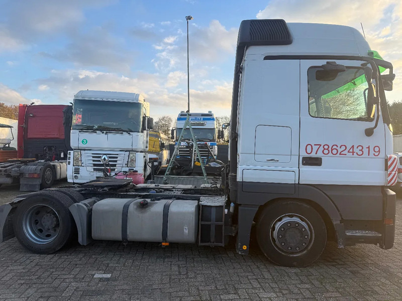 Mercedes-Benz Actros 1844 Tractor unit - Ťahač: obrázok 4 Mercedes-Benz Actros 1844 Tractor unit - Ťahač: obrázok 4