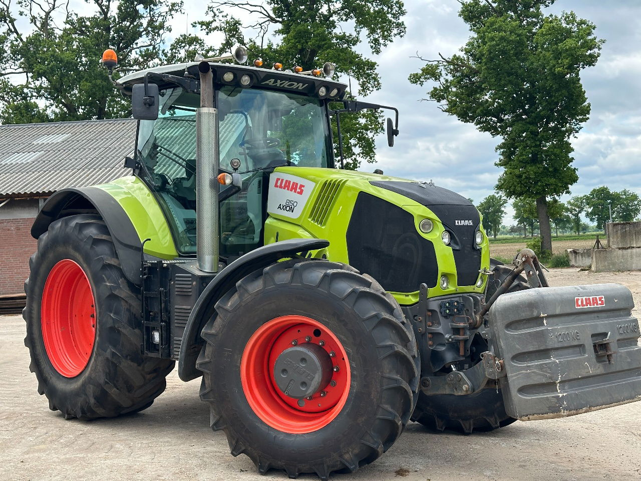 Claas Axion 850 Cmatic - Traktor: obrázok 4 Claas Axion 850 Cmatic - Traktor: obrázok 4