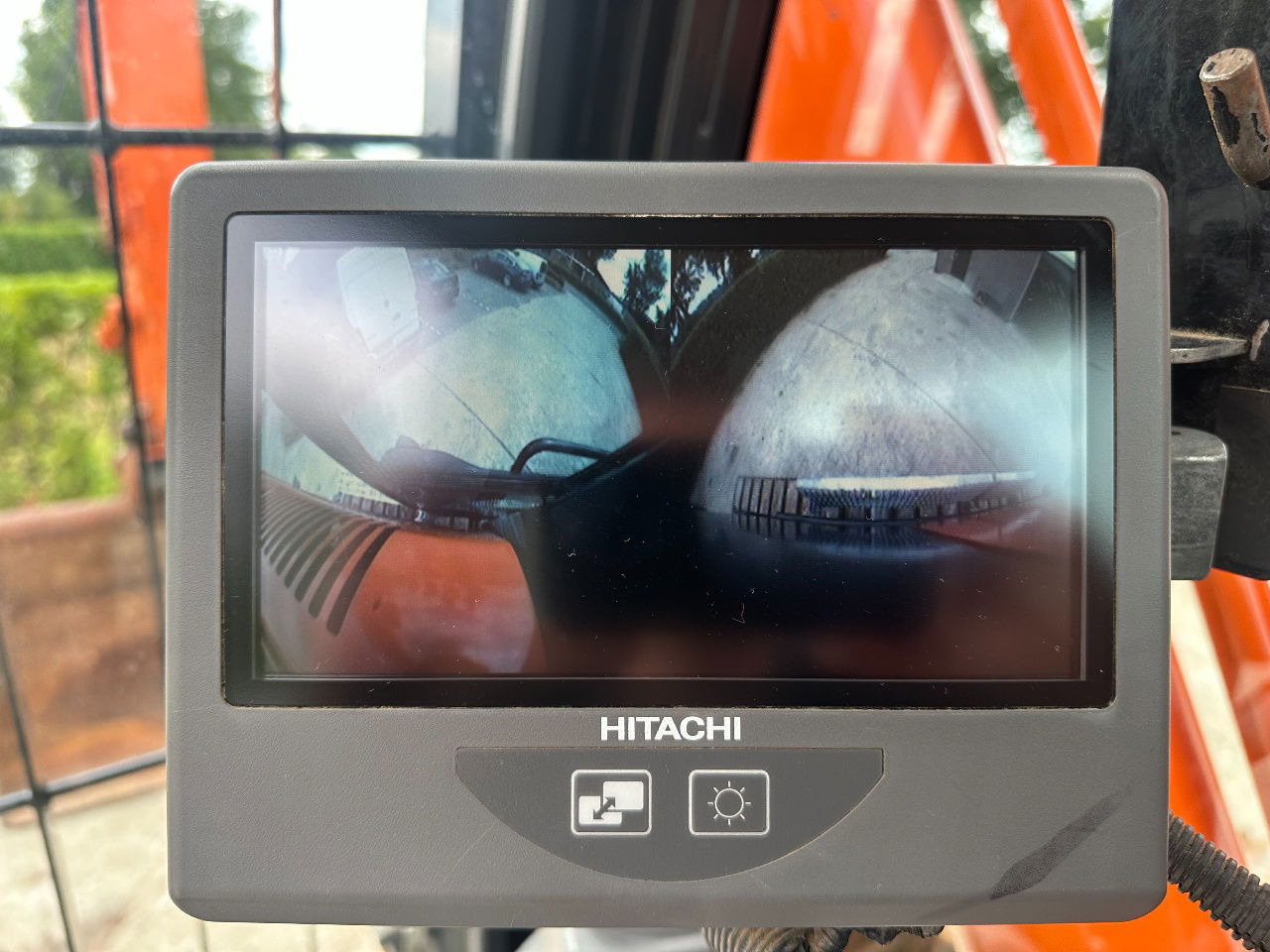 Pásové rýpadlo Hitachi ZX350LC-6: obrázok 12