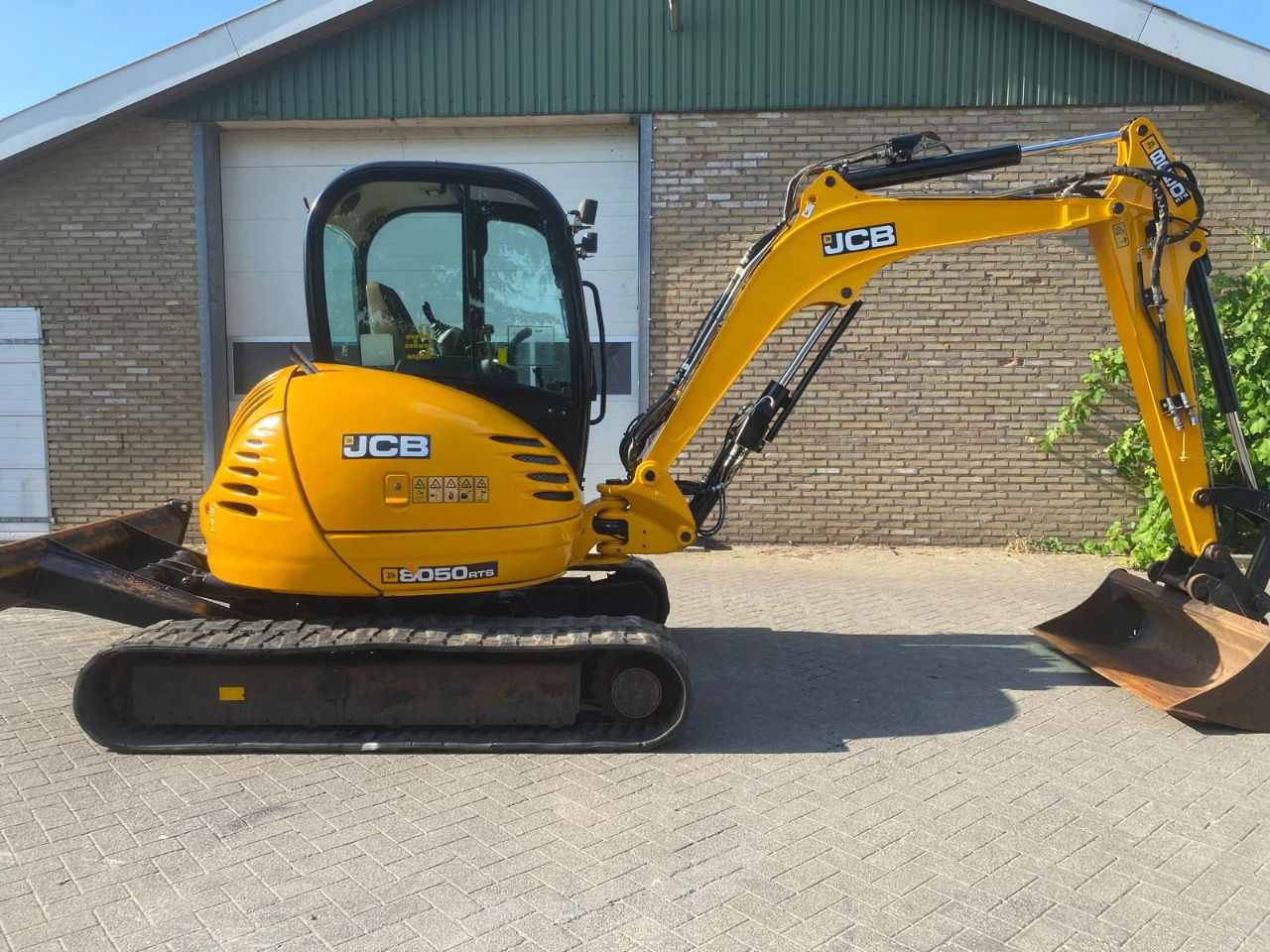 JCB 8050 - Mini rýpadlo: obrázok 2 JCB 8050 - Mini rýpadlo: obrázok 2