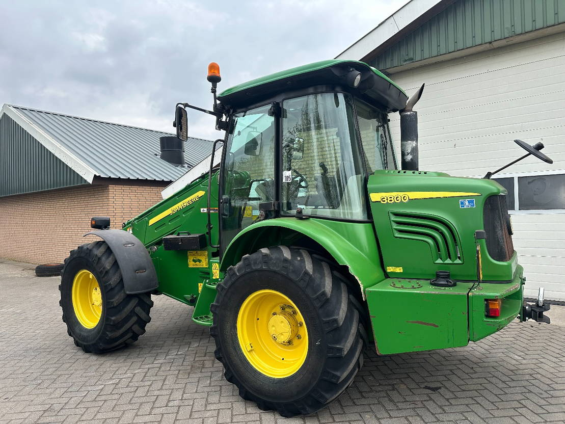 John Deere 3800 - Teleskopický kolesový nakladač: obrázok 4 John Deere 3800 - Teleskopický kolesový nakladač: obrázok 4