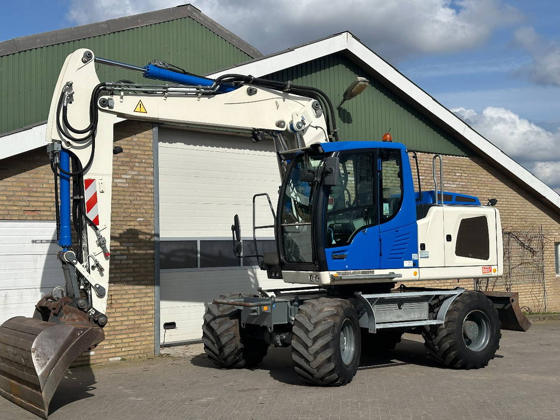 Liebherr A914 - Kolesové rýpadlo: obrázok 1 Liebherr A914 - Kolesové rýpadlo: obrázok 1