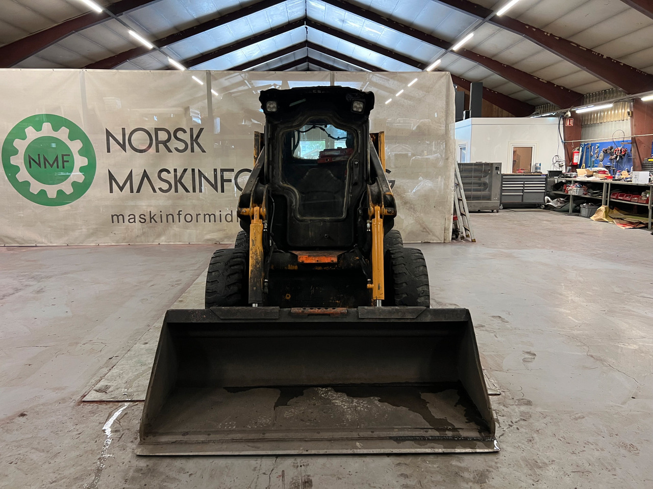 Case 440 - Šmykom riadený nakladač: obrázok 4 Case 440 - Šmykom riadený nakladač: obrázok 4