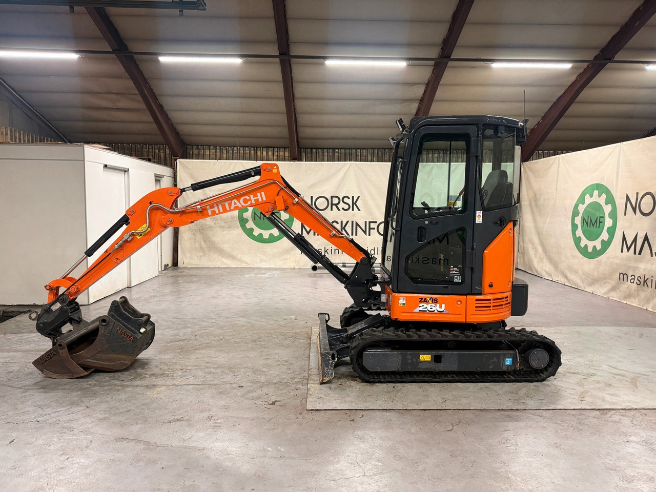 Hitachi ZX26U-6 - Mini rýpadlo: obrázok 2 Hitachi ZX26U-6 - Mini rýpadlo: obrázok 2