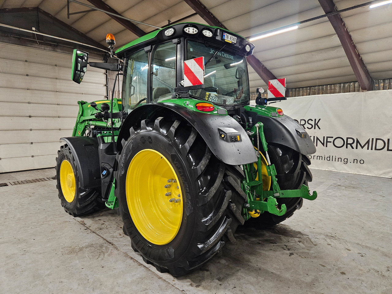 John Deere 6R185 Ultimate #Godt utstyrt og veldig flott traktor - Traktor: obrázok 4 John Deere 6R185 Ultimate #Godt utstyrt og veldig flott traktor - Traktor: obrázok 4