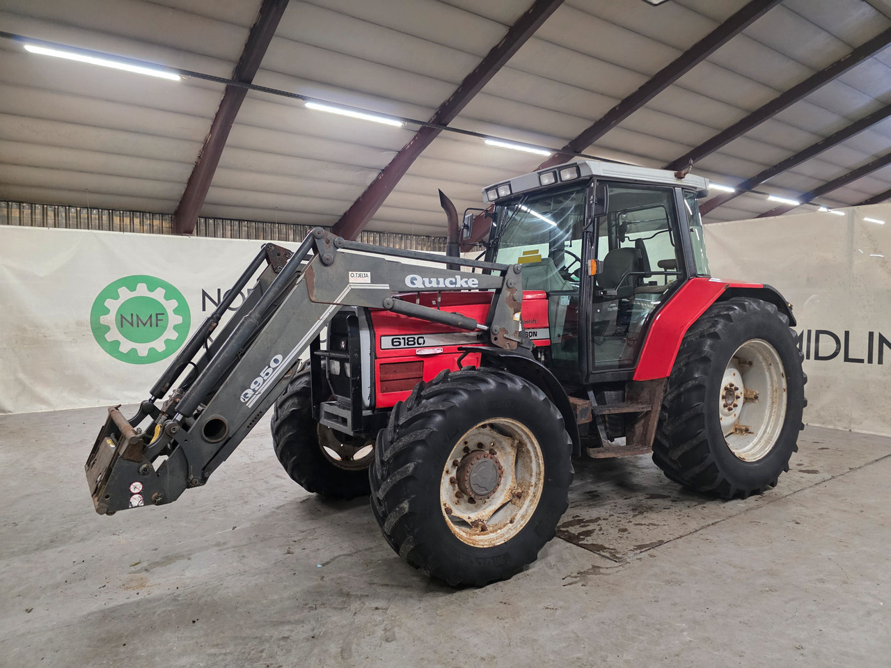 Massey Ferguson 6180 - Traktor: obrázok 1 Massey Ferguson 6180 - Traktor: obrázok 1