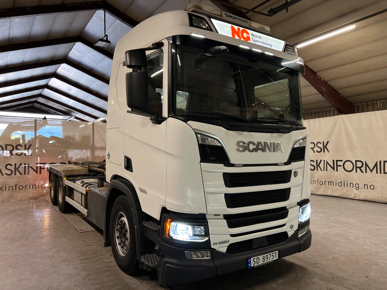 Scania R 580 med Joab krok - Hákový nosič kontajnerov: obrázok 3 Scania R 580 med Joab krok - Hákový nosič kontajnerov: obrázok 3