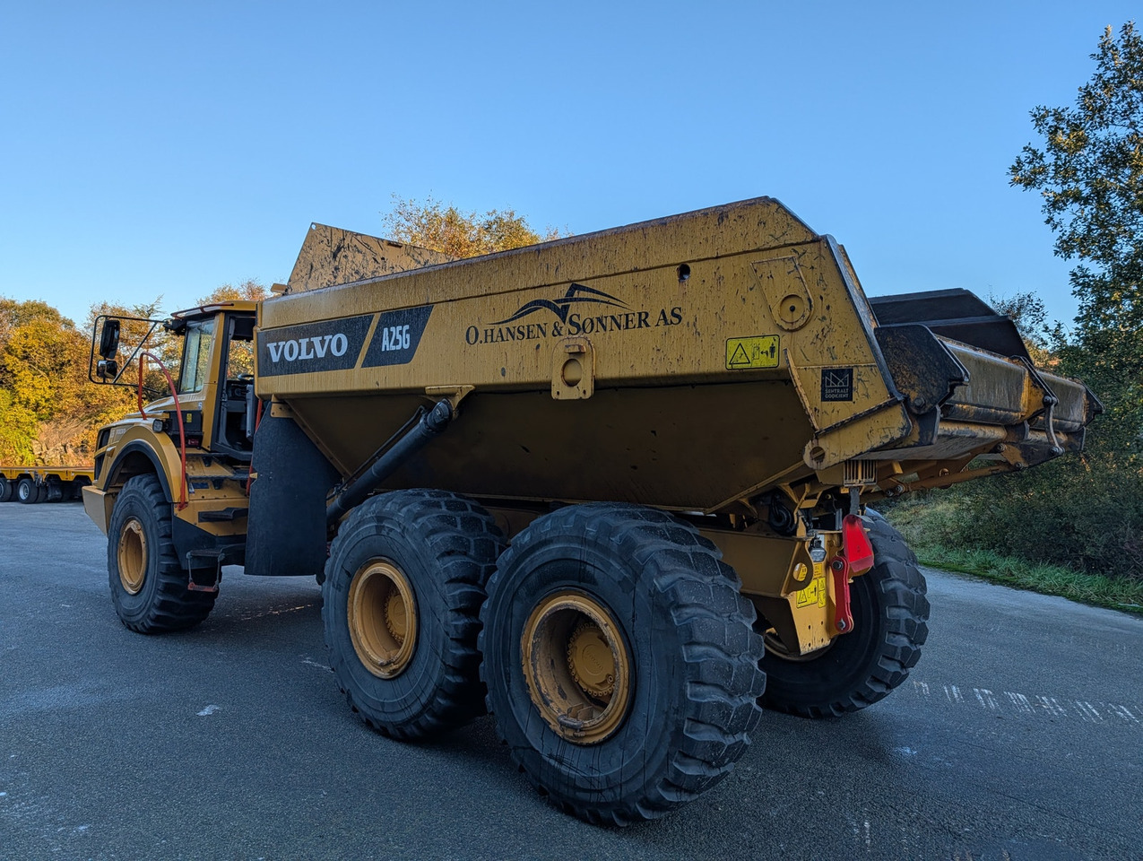 Volvo A25G på hvite skilt - Ťahačový kĺbový damper: obrázok 4 Volvo A25G på hvite skilt - Ťahačový kĺbový damper: obrázok 4