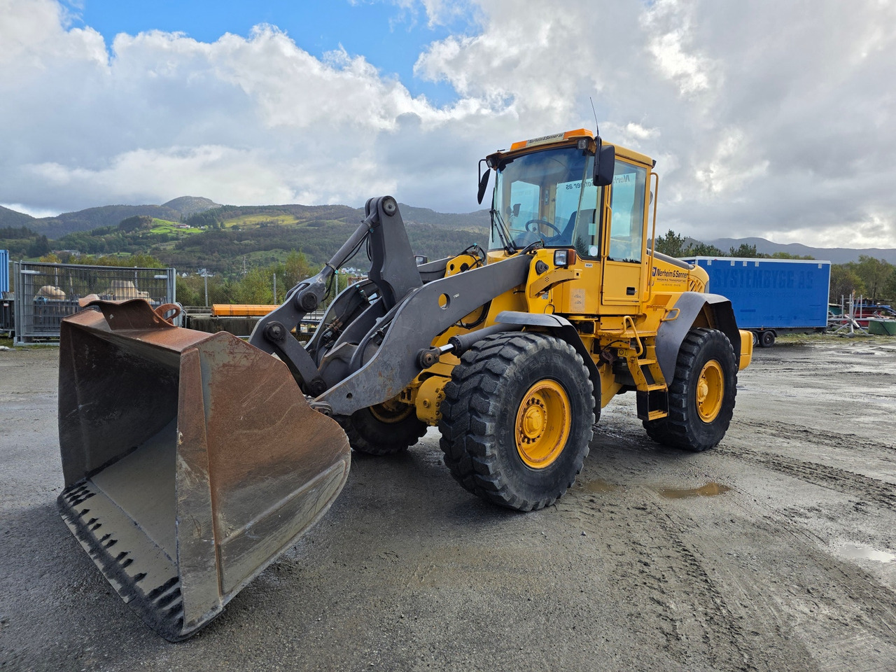Volvo L90E - Kolesový nakladač: obrázok 1 Volvo L90E - Kolesový nakladač: obrázok 1