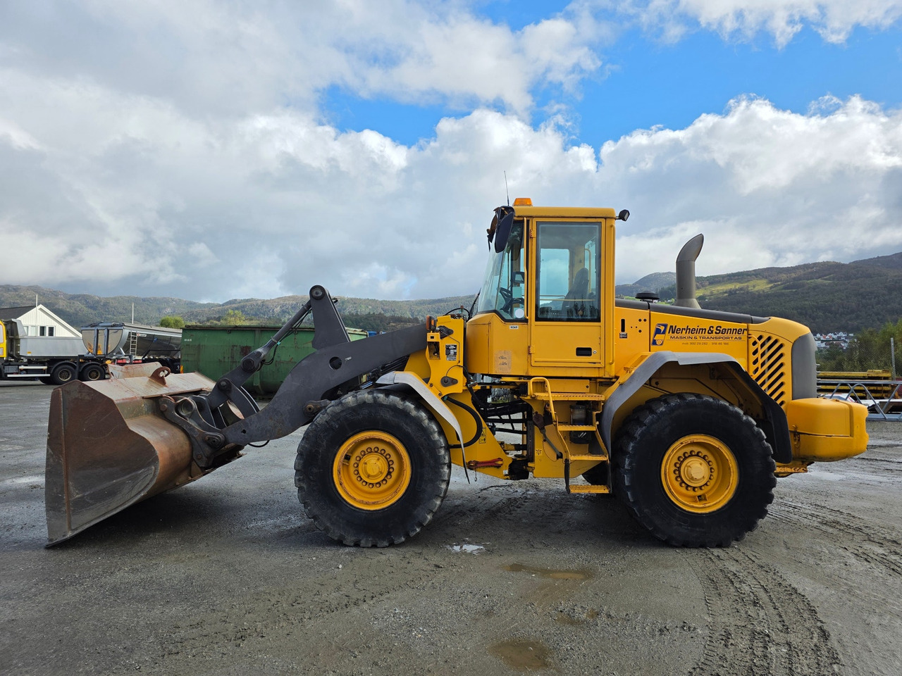 Volvo L90E - Kolesový nakladač: obrázok 2 Volvo L90E - Kolesový nakladač: obrázok 2