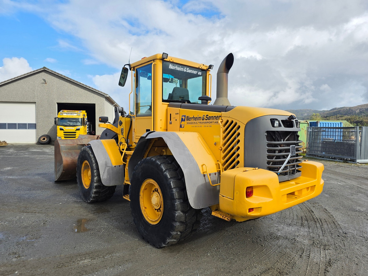 Volvo L90E - Kolesový nakladač: obrázok 4 Volvo L90E - Kolesový nakladač: obrázok 4