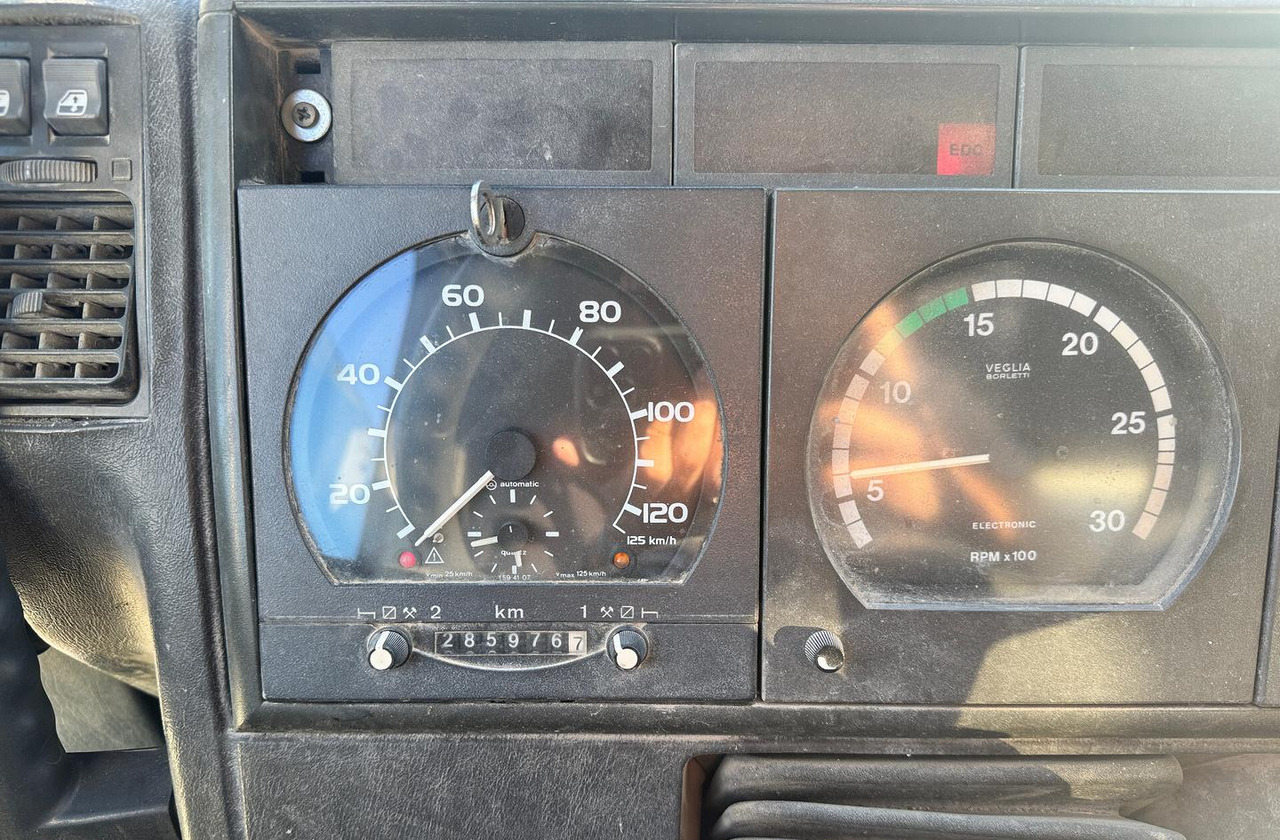 Betonpompa CIFA Iveco Trakker 410E44 - Domiešavač s pumpou: obrázok 3 Betonpompa CIFA Iveco Trakker 410E44 - Domiešavač s pumpou: obrázok 3