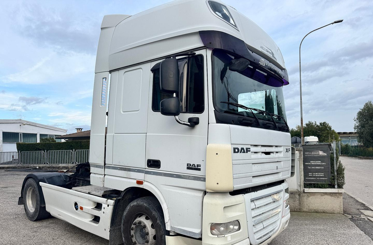 DAF XF 105.460 - 2010 - AUTOMATICO - Ťahač: obrázok 1 DAF XF 105.460 - 2010 - AUTOMATICO - Ťahač: obrázok 1