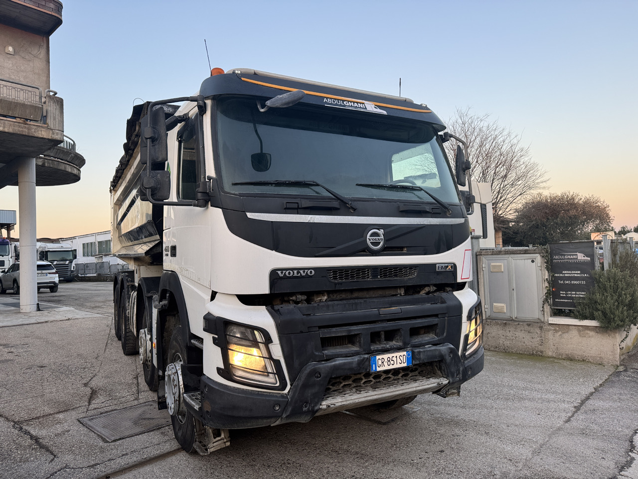 VOLVO FMX 460 - Sklápač: obrázok 1 VOLVO FMX 460 - Sklápač: obrázok 1