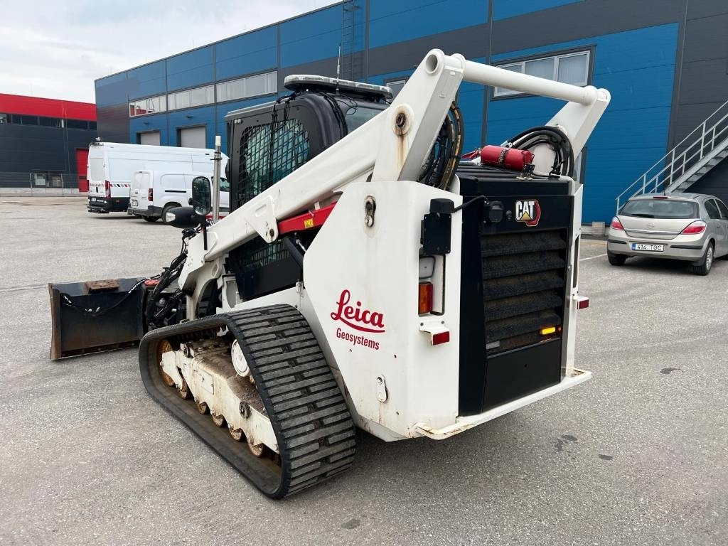 CAT 289D3 with blade and Leica ready - LIKE NEW - Pásový nakladač: obrázok 3 CAT 289D3 with blade and Leica ready - LIKE NEW - Pásový nakladač: obrázok 3
