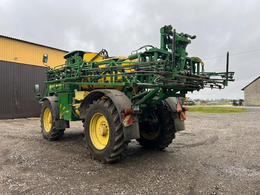 John Deere R4040i - Samohybný postrekovač: obrázok 4 John Deere R4040i - Samohybný postrekovač: obrázok 4