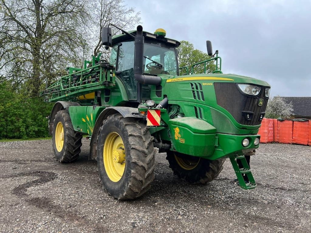 John Deere R4040i - Samohybný postrekovač: obrázok 2 John Deere R4040i - Samohybný postrekovač: obrázok 2