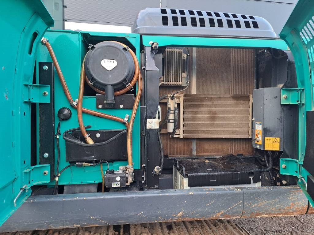 Pásové rýpadlo Kobelco SK 210 LC-10: obrázok 8