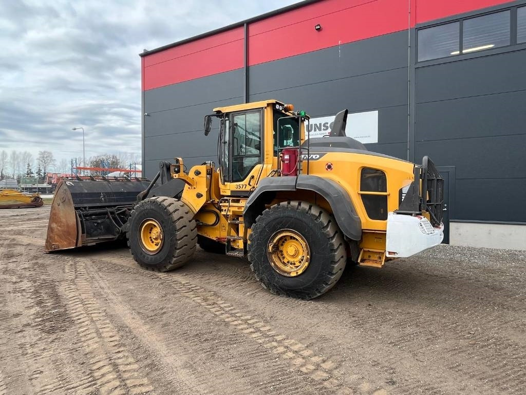 Volvo L 120 H - Kolesový nakladač: obrázok 5 Volvo L 120 H - Kolesový nakladač: obrázok 5